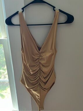 Ruched V-Neck Bodysuit Forever 21